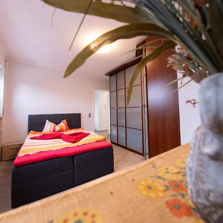 May-Homestay-Saar Neunkirchen  Extérieur photo